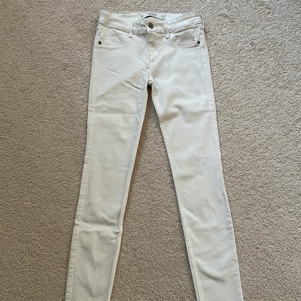 A&F white skinny jeans, size 0